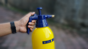two-liter manual sprayer for farm disinfecting