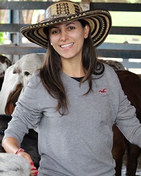 beef research mentee Dr. Maria Ceballos Betancourt